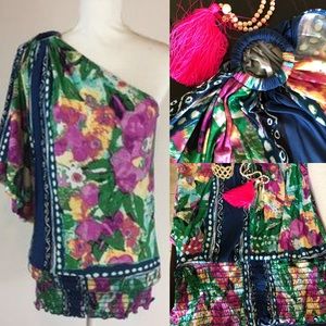 ❗️SALE ❗️Kouture by Kimora One Shoulder Blouse